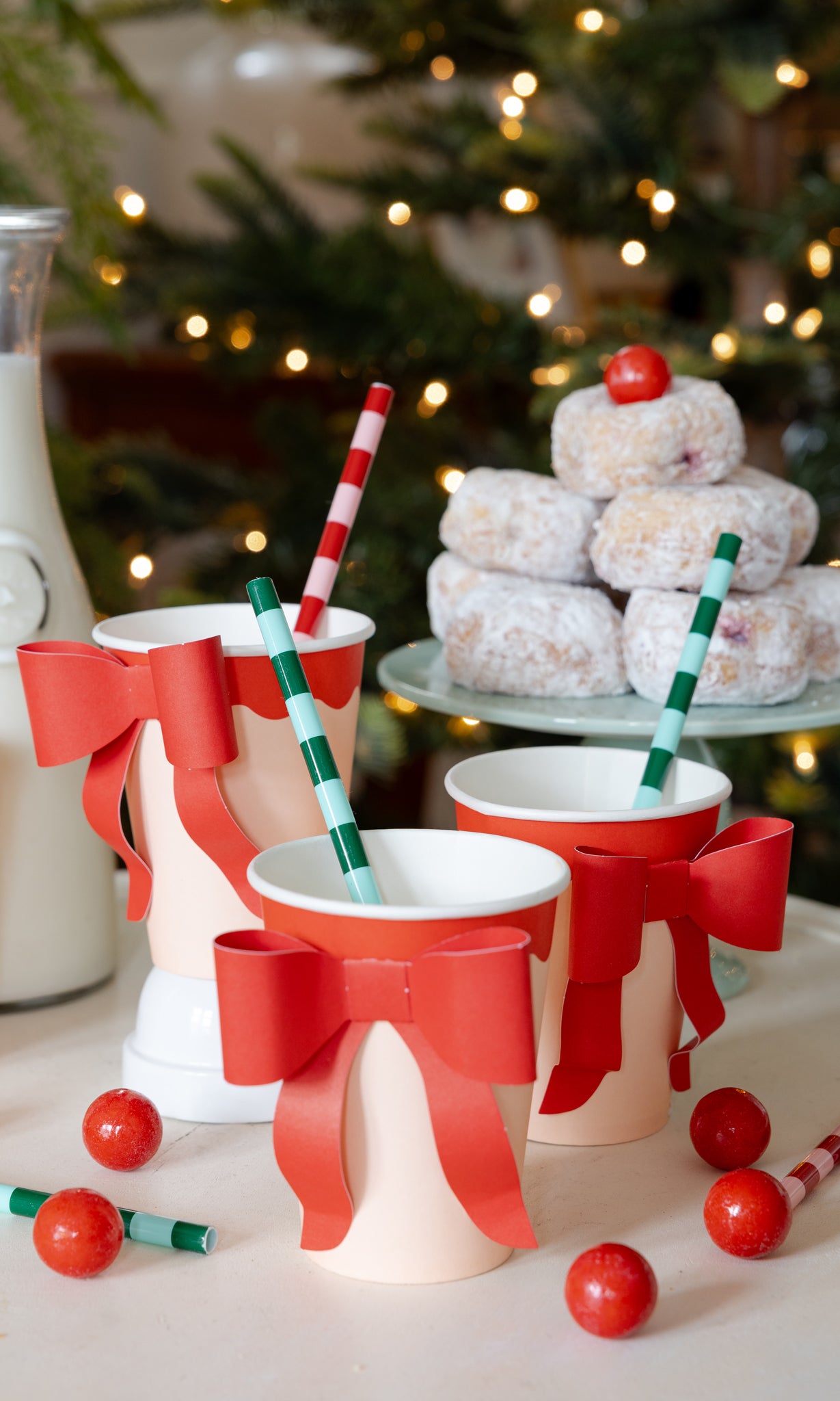 Christmas: Merry and Bright